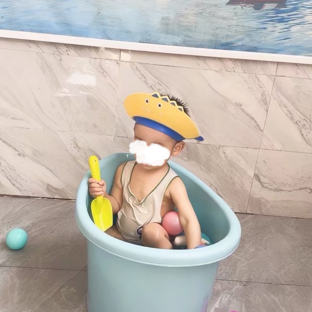 หมวกซิลิโคนสำหรับสระผมเด็ก ป้อ - Infant Head Protector บทวิจารณ์และราคา